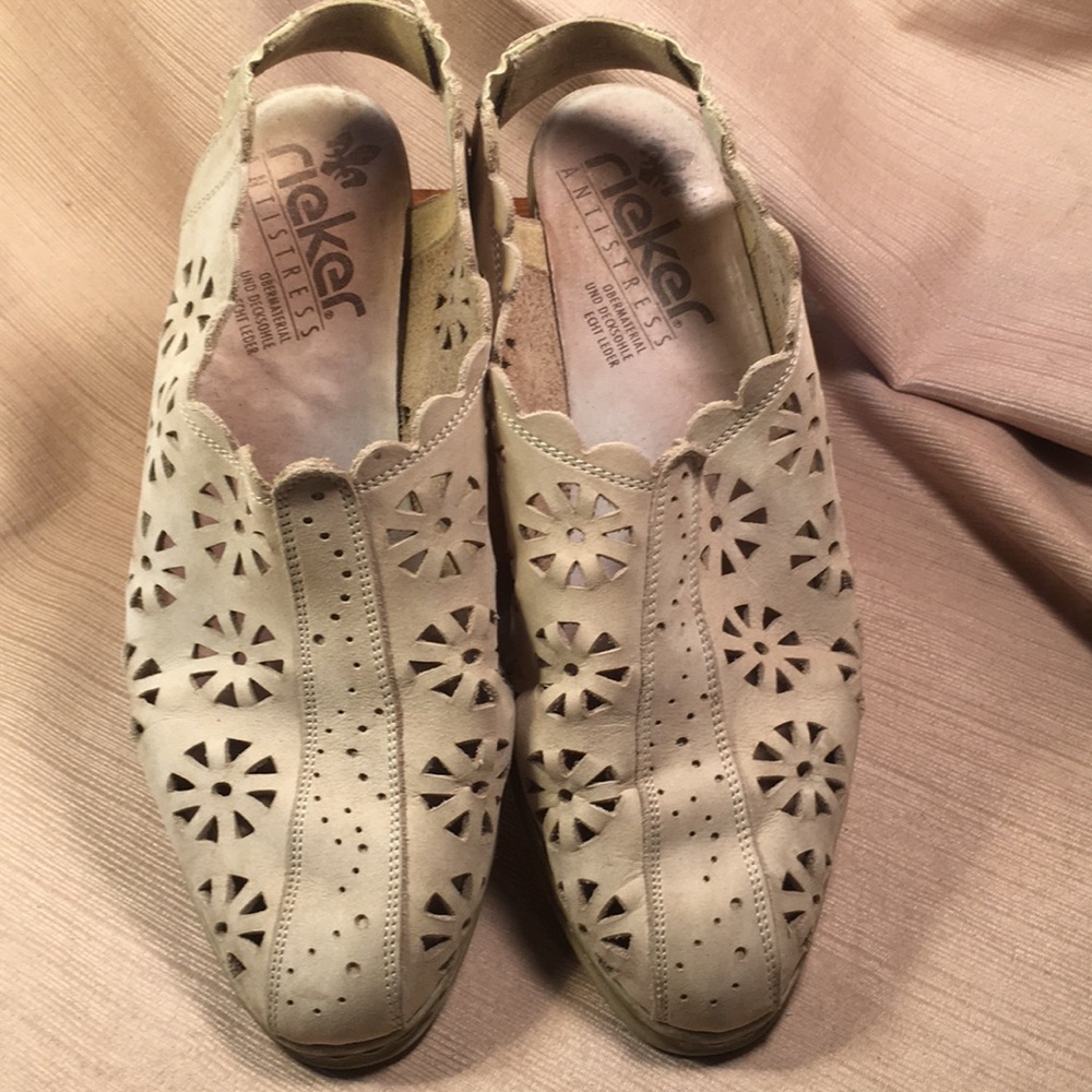 Rieker laced leather, sling back, 1” heel shoes